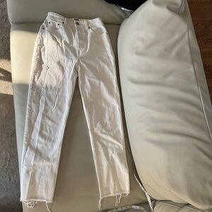 GAP Curvy Cheeky Straight white Denim Jeans size00/24